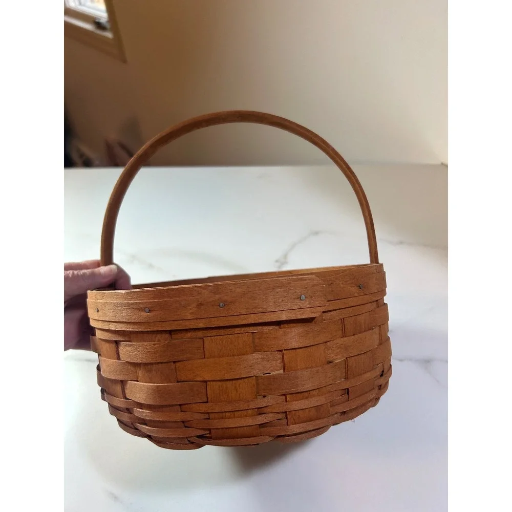 Longaberger 1989 Vintage Round Handwoven Basket with Handle Made in USA 8 Inch